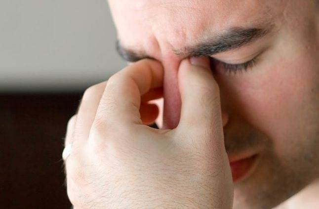 اعراض صداع العين وطرق العلاج