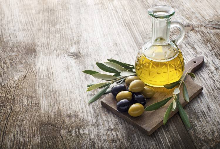 اضرار زيت الزيتون منها الإسهال والنوبات القلبية