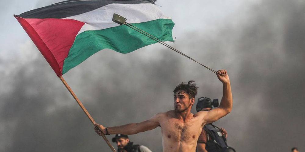أكبر هزيمة ستلحق بالصهيونية وأميركا وابن سلمان وسينتصر محور المقاومة
900 ألف من الحرس الثوري مع صواريخهم سيتصدون للعدوان على إيران