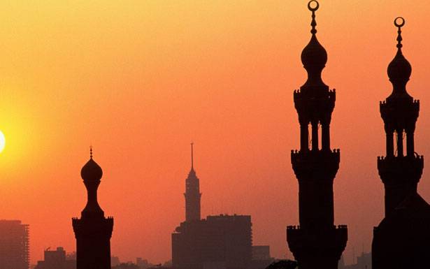 رجال دين تابعون للمستقبل شنوا اعنف الهجمات على سنّة 8 آذار