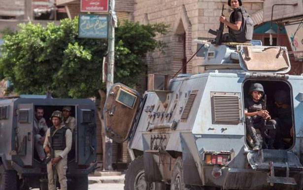 مقتل 7 اقباط في هجوم لـ «داعش» بالقرب من كنيسة المنيا