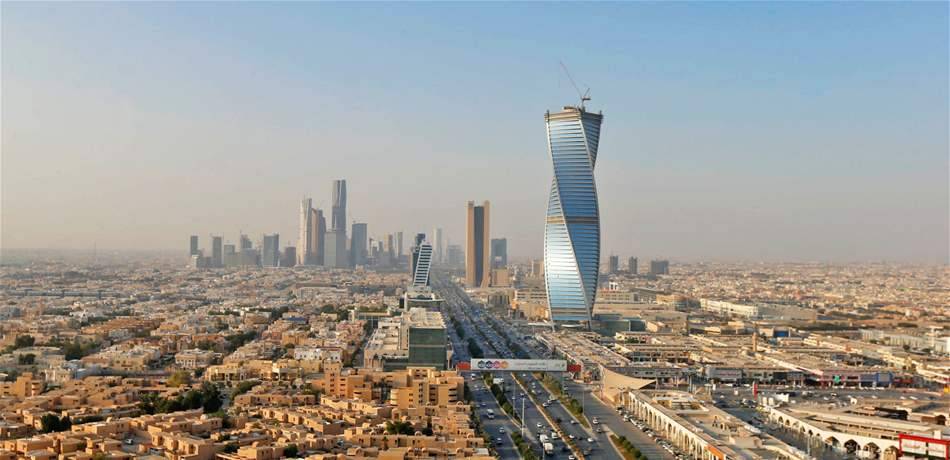 قرار جديد من الملك سلمان بشأن الأجانب المقيمين بالسعودية