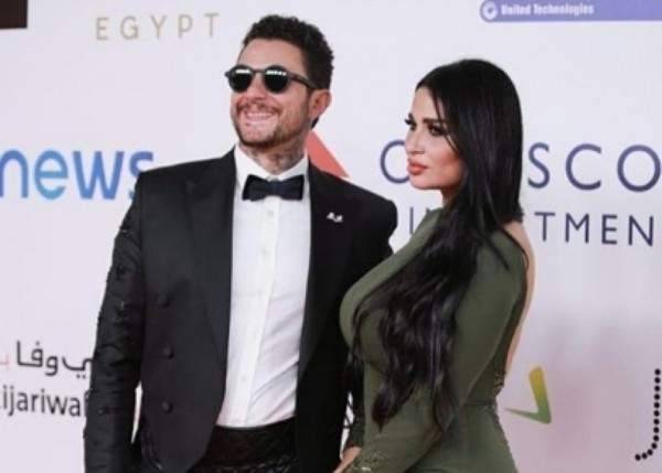 أحمد الفيشاوي وزوجته يثيران الجدل من جديد