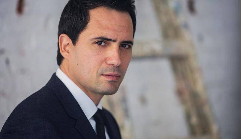 ما هو الخطأ الفني الذي وقع فيه أحمد عز خلال تصوير 