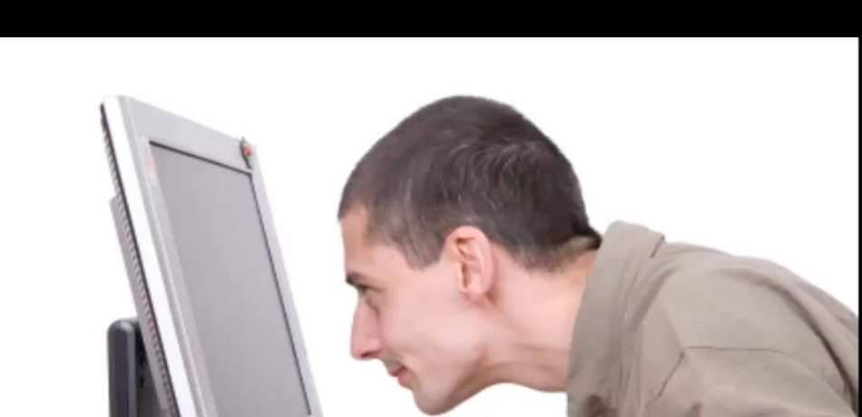 هكذا تحمون عيونكم من تأثير الكمبيوتر