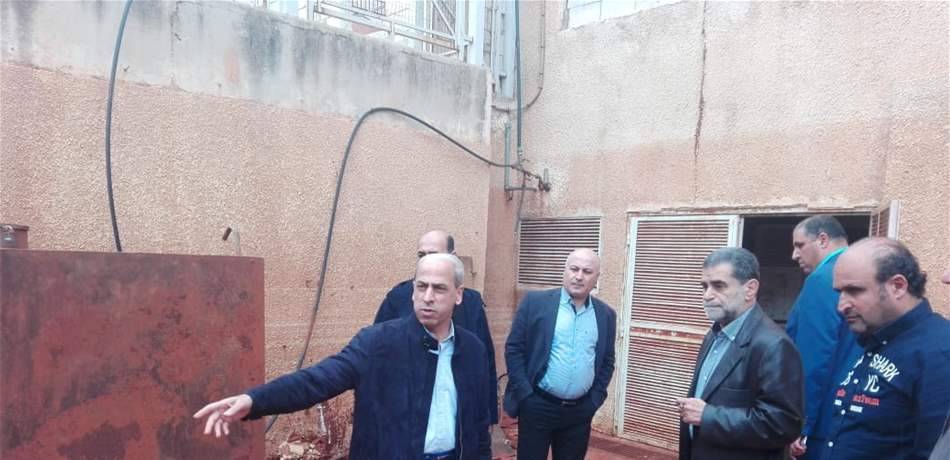 خير متفقداً أضرار السيول بثانوية علي النهري: التعويضات بعد تشكيل الحكومة