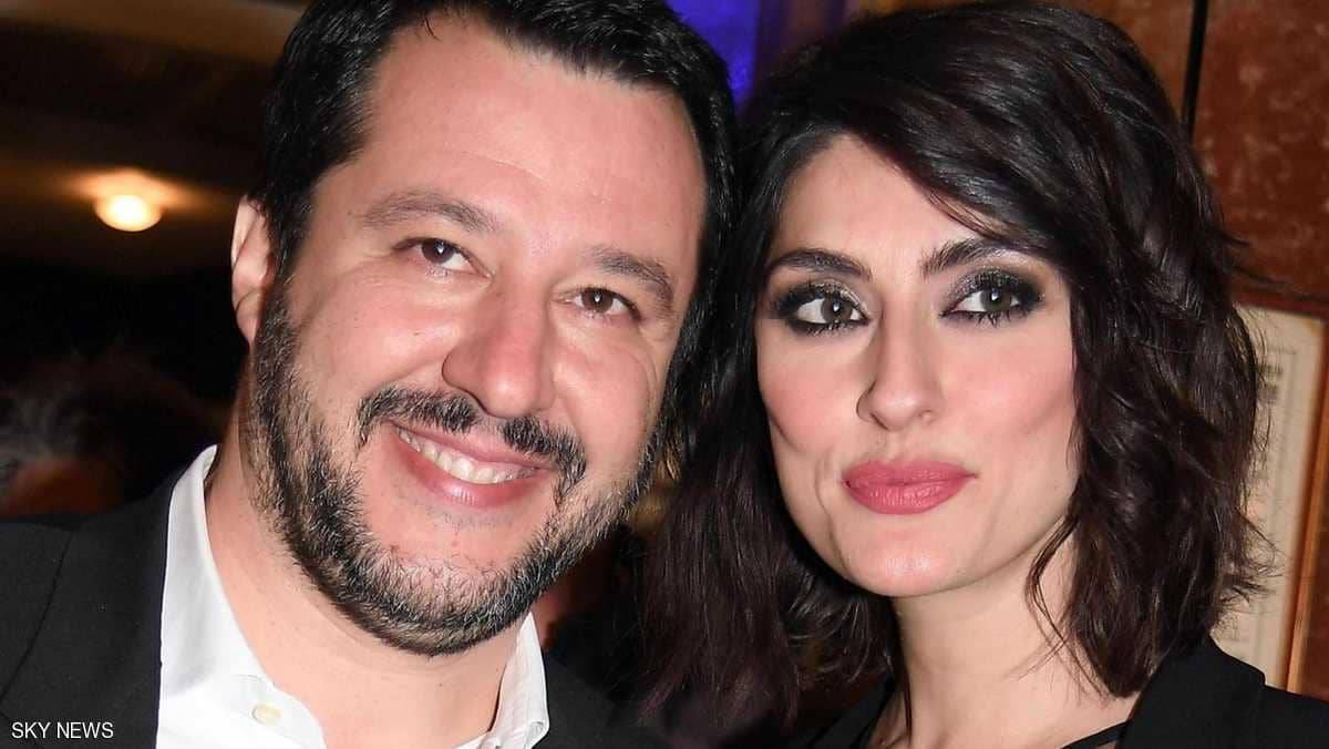 مذيعة تنشر صورة 