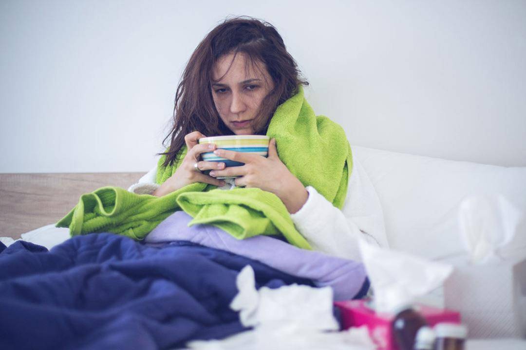 مصاب بالإنفلونزا؟.. في هذه الحالات توجه للطبيب فورا