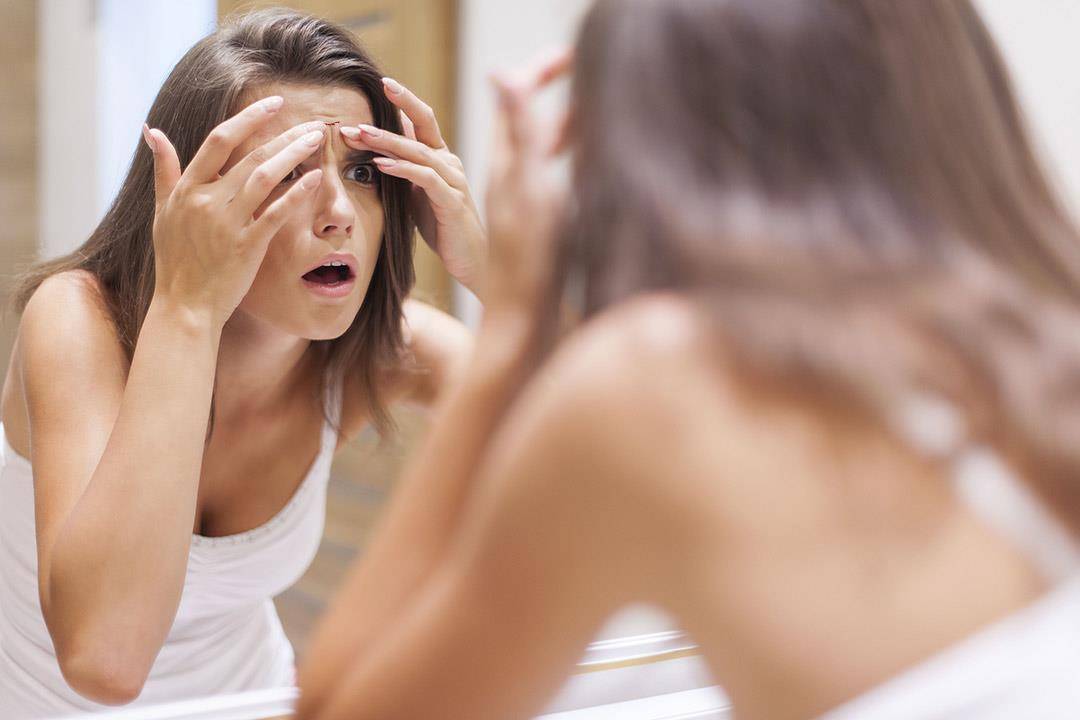 هل تصاب بالذعر عند الخدش؟.. إليك السبب والحل