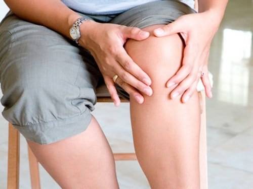 صحتك فى وصفة.. خل التفاح والعسل لعلاج الالتهاب الكيسى بالمفاصل