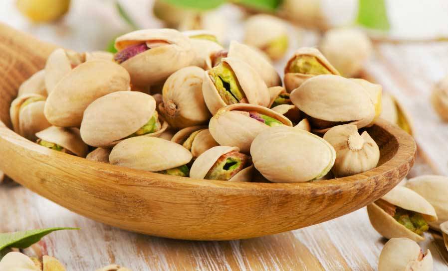 دلع جسمك بالفستق.. يحسن صحة القلب ويضبط السكر وينقص الوزن