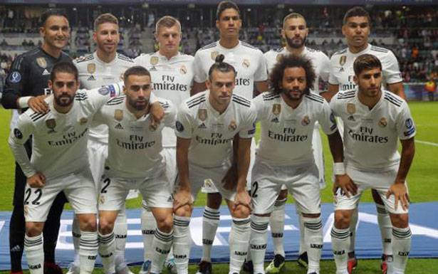 ريـــال مدريـــد يـــدلـــل مشجــعيه !!