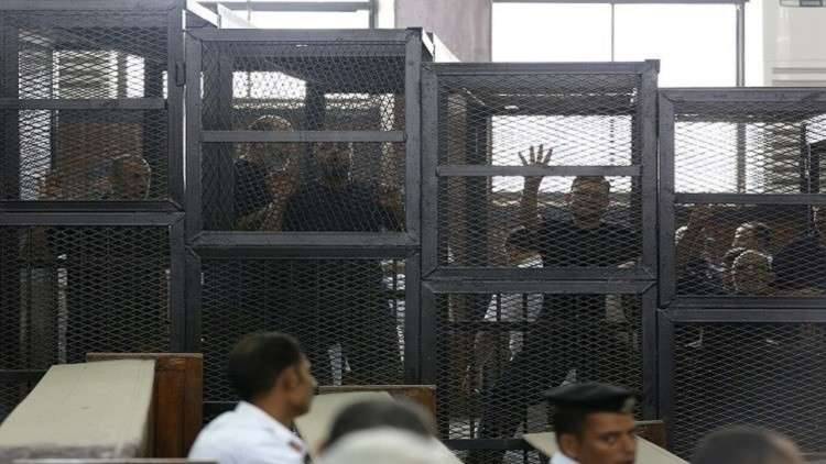 المحكمة العسكرية المصرية تحكم بالإعدام على 8 متهمين من تنظيم "ولاية سيناء"