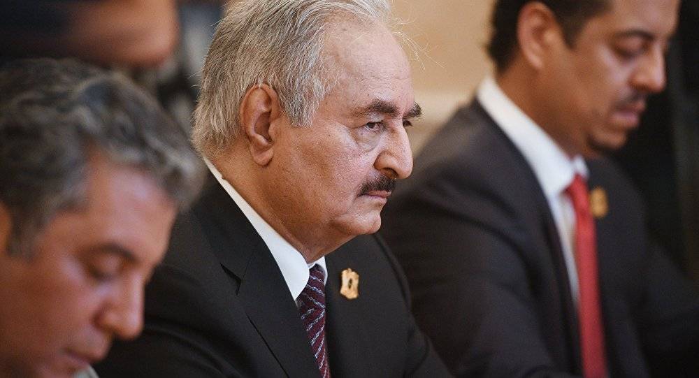 وزير الدفاع الروسي يبحث مع حفتر تطورات الأزمة الليبية