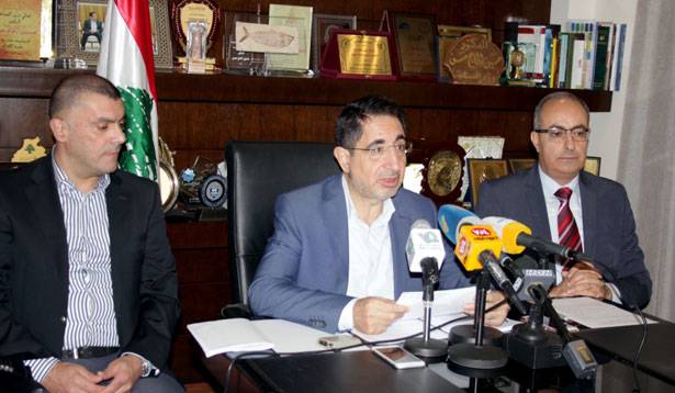 الحاج حسن : إقفال 79 مصنعاً غير مرخص

وتنبيه 72 مؤسسة لتسوية أوضاعها