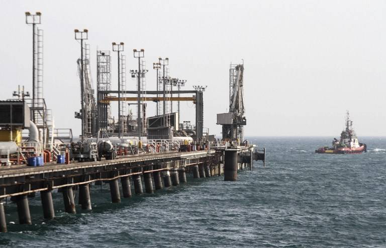 مصادر: مشترو نفط كوريا الجنوبية يتوجهون لإيران لإجراء محادثات لاستئناف الاستيراد