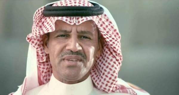 بالفيديو- خالد عبد الرحمن يطمئن الجمهور على حالته الصحية