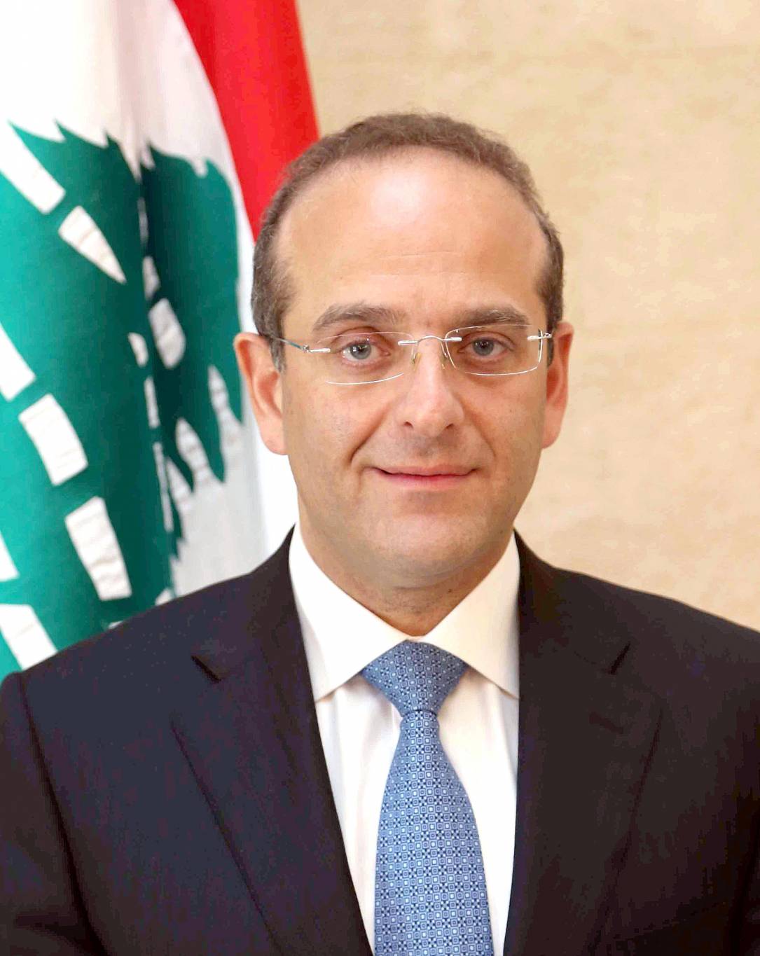 خوري: سندعي جزائيا على كل بلدية تتواطىء مع أصحاب المولدات على الناس