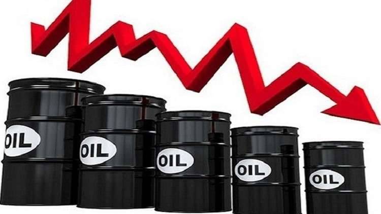 اجتماع لكبار منتجي النفط في أبوظبي لبحث سبل الحد من الإنتاج ودعم الأسعار