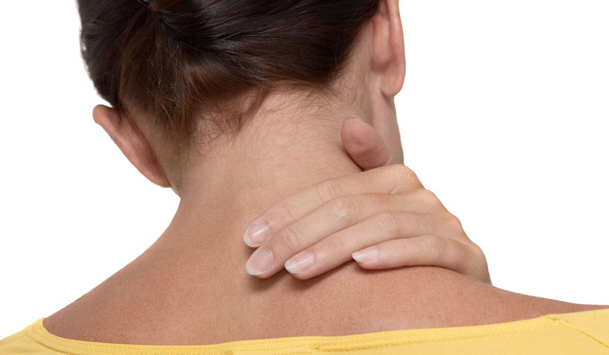 تصلب الرقبة .. كيف تتخلص من هذ الشعور بطرق سهلة؟