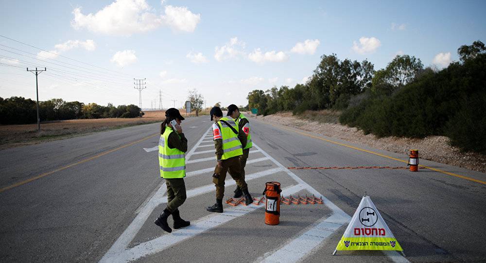 قذيفة فلسطينية تصيب إسرائيلي وتحرق حافلة وصافرات الإنذار تدوي