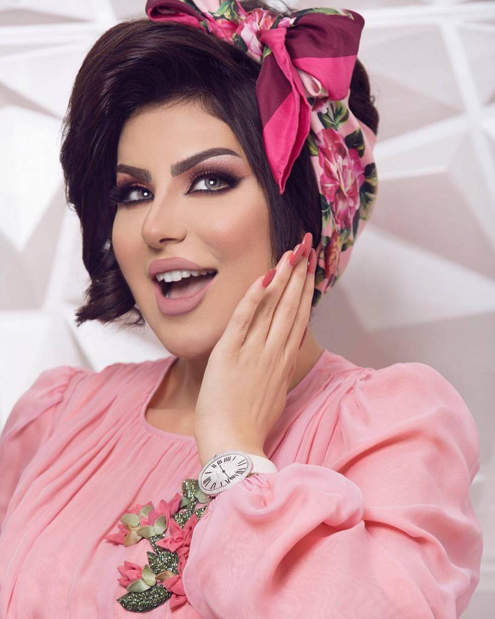 حليمة بولند تكشف عن صور حديثة لابنتيها