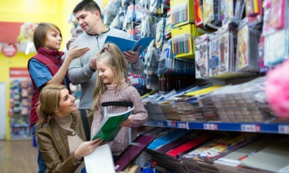 7 أفكار للتوفير عند شراء مستلزمات المدرسة