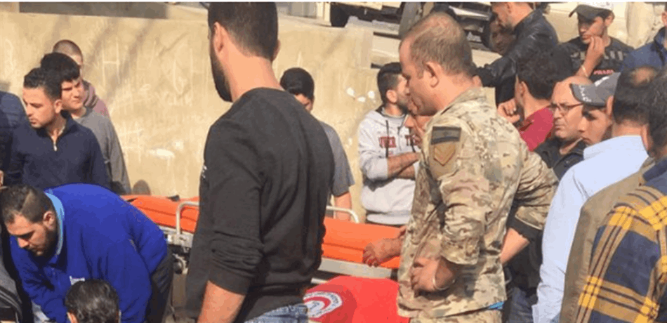 سيارة انحرفت واصطدمت بالمارة في الضنية.. ماذا حصل؟
