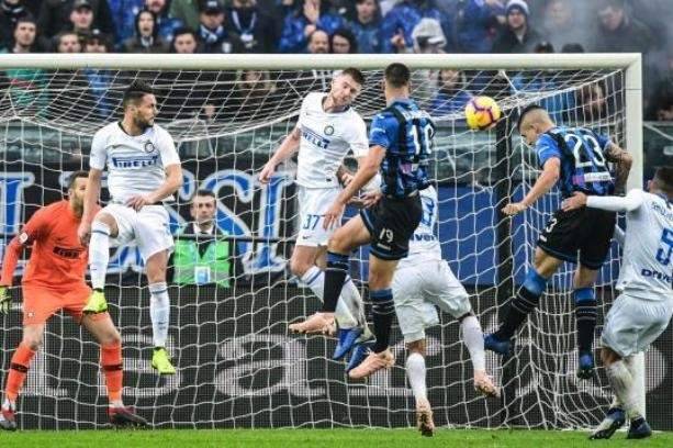 صراع انكليزي الماني على مدافع اتالانتا