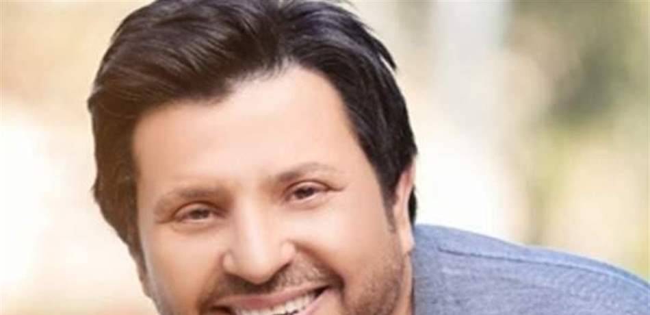 بسبب فستان العروس الجريء.. هاني شاكر يحذف صور خطوبة ابنه! (شاهدوا)