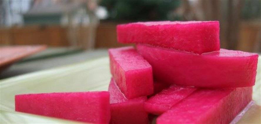 بالأسماء - وزير الاقتصاد يعلّق التداول بكبيس اللفت في 6 شركات ويحذر