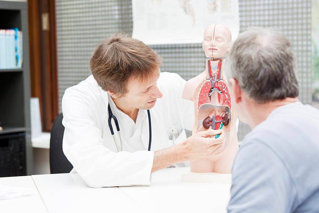 أيهما أفضل للتخلص من الحصوات المنظار أم الموجات التصادمية؟