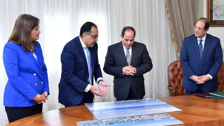 استعراض التطوير الحضاري للقاهرة أمام السيسي ورئيس المخابرات