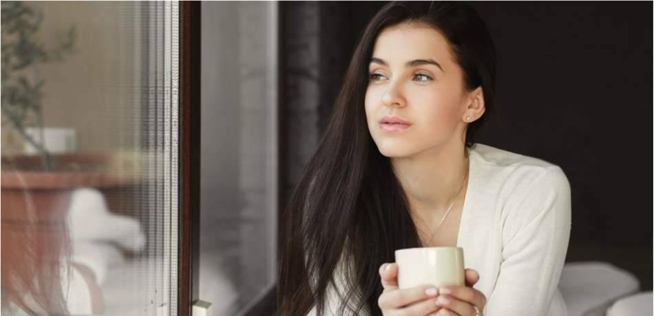 5 طُرق تحميكِ من الاكتئاب أثناء الوحدة