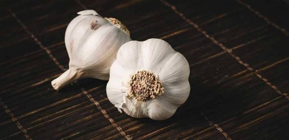 القوة "الخفية" للثوم.. من نزلات البرد إلى مكافحة السرطان