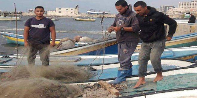 الصيادون الفلسطينيون في غزة… مطاردة وقتل واعتقال على يد الإسرائيليين