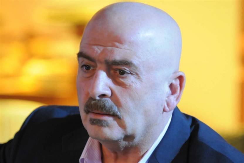 «باب الحارة» بين عباس وسلوم؟