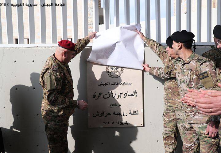 قائد الجيش : لم ينل من عزيمة جنودنا احتلال ولم تنجح بكسرهم رياح الفتن