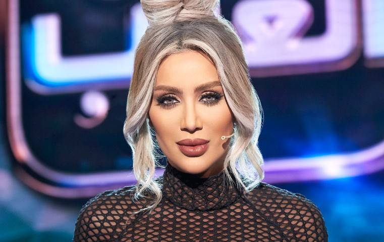 مايا دياب بإطلالة مميزة