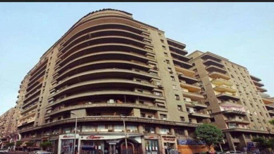 ما قصة عمارة الإيموبيليا التي شيدت خصيصاً لمشاهير مصر؟