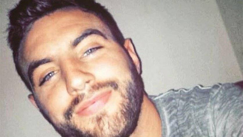 لاعب كرة قدم نشر هذه الصورة وانتحر... رسالة مؤثرة الى أهله وأصدقائه