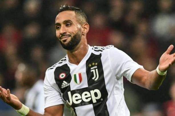اليوفي يصد محاولات ميلان لضم مدافعه