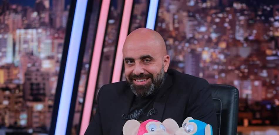 هشام حداد وزوجته في هولندا.. لهذا السبب!