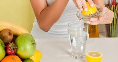 اضرار الافراط فى تناول الليمون عديدة منها تآكل الأسنان