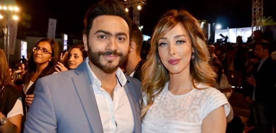 تامر حسني وزوجته يحقنان وجهيهما بالبوتوكس.. شاهدوا كيف أصبحا!