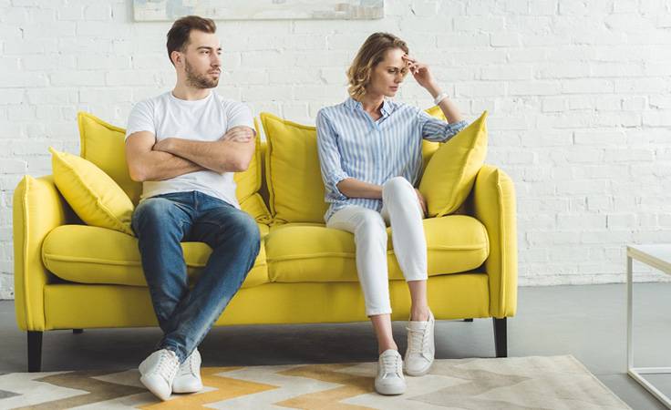 5 علامات تدلّ على أنكِ في علاقة منتهية