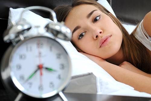 ما هو العلاج الامثل للتخلص من الأرق وقلة النوم؟