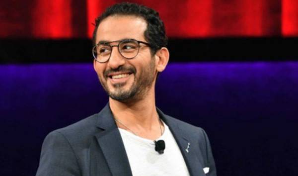 أحمد حلمي يحمل راية النصر أمام كل برامج الأطفال في "نجوم صغار"