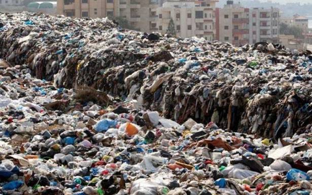 جمهوريّة على حبل المشنقة