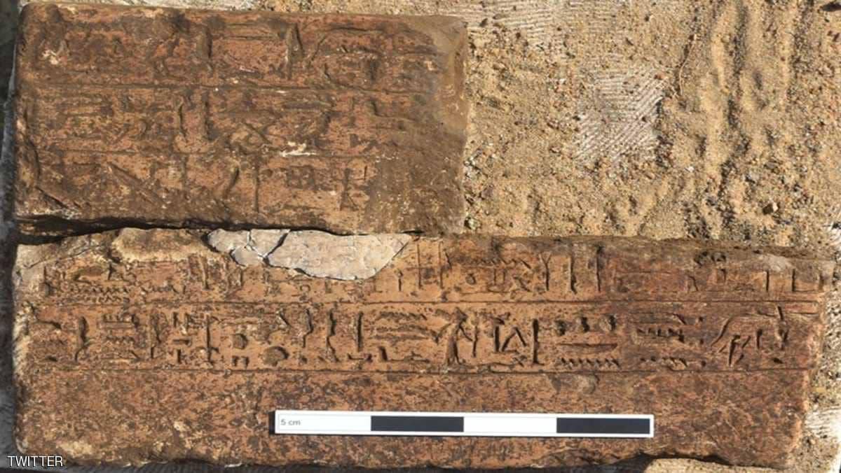 مصر.. كتلة صخرية تبوح باسم مهندس رمسيس الثاني